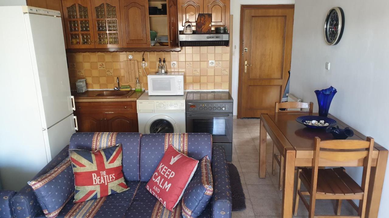 Gouris Appartements Nea Kallikrateia エクステリア 写真