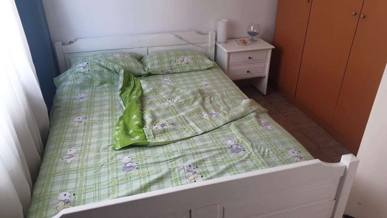 Gouris Appartements Nea Kallikrateia エクステリア 写真